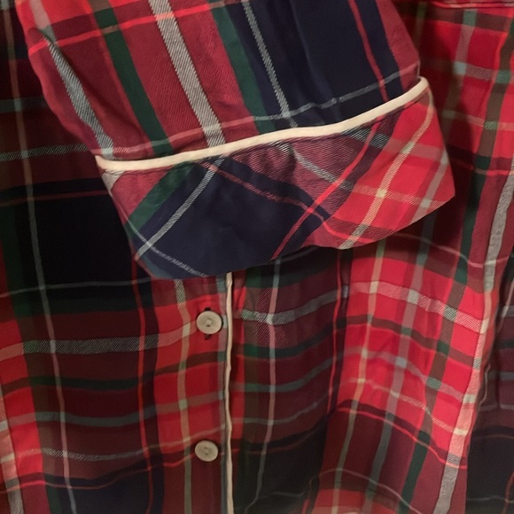 Victoria’s Secret sleepwear button up - Picture 6 of 10